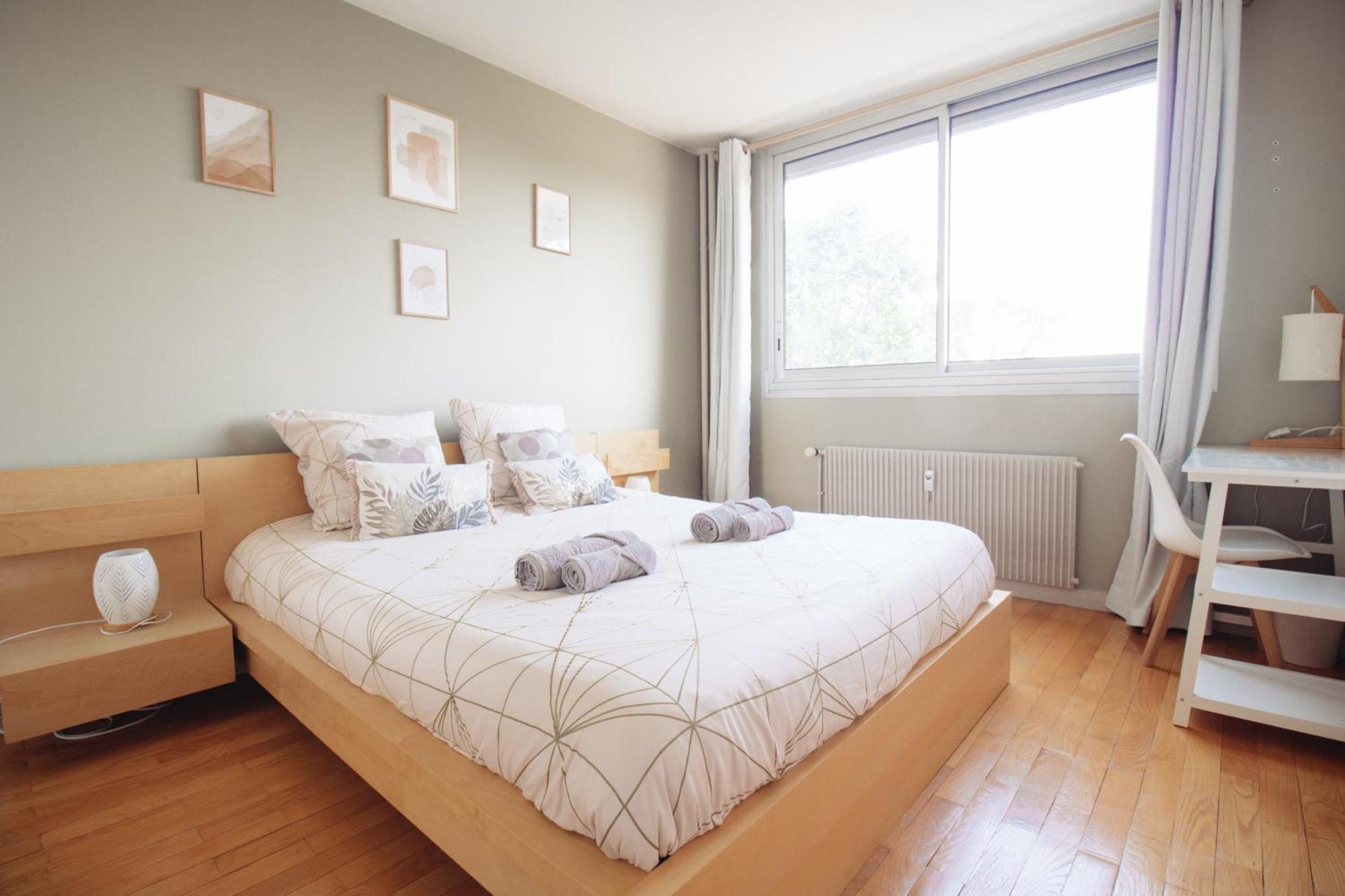 Appartement Spacieux Avec Balcon Bourg-en-Bresse Exteriör bild