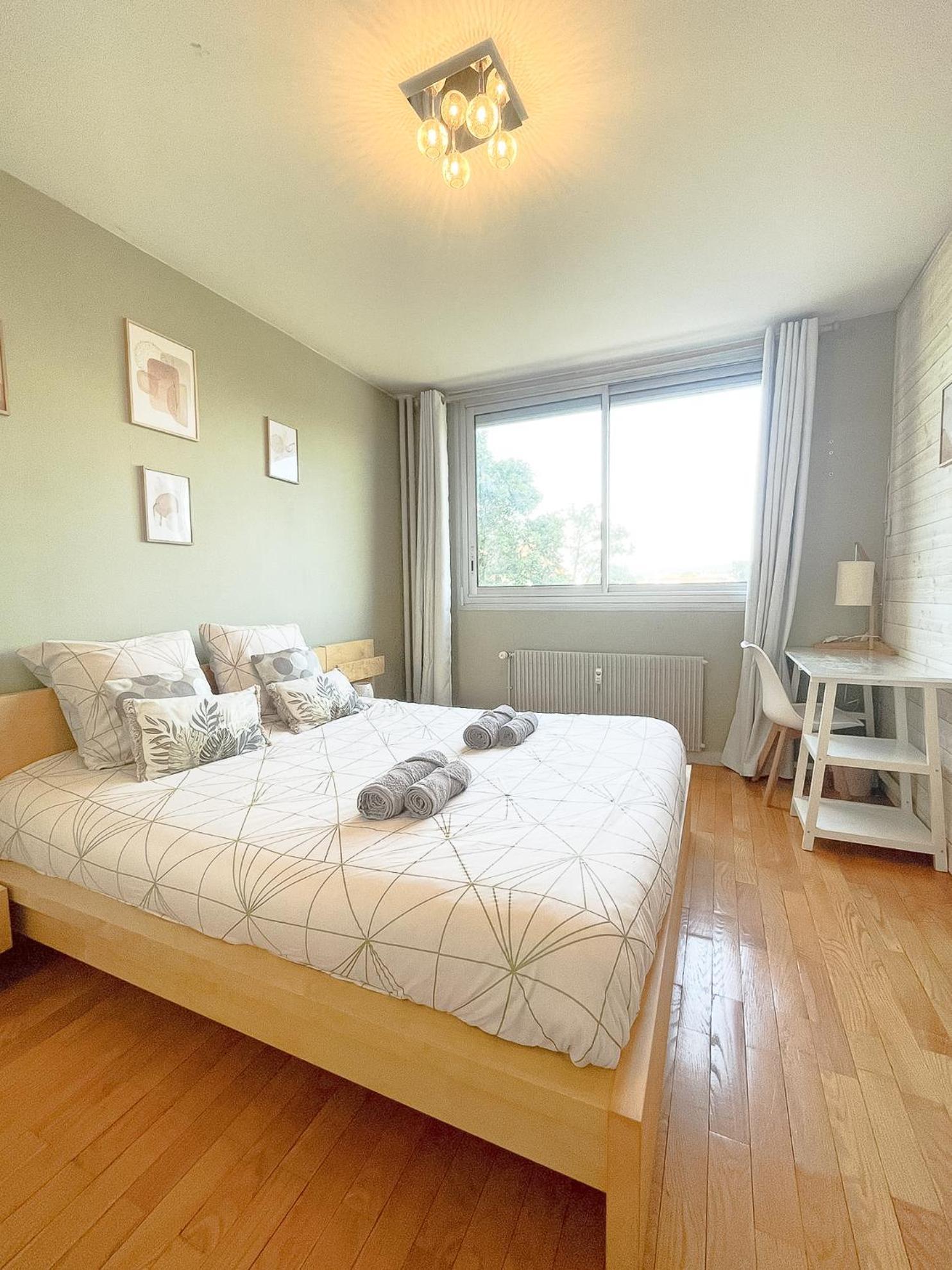 Appartement Spacieux Avec Balcon Bourg-en-Bresse Exteriör bild
